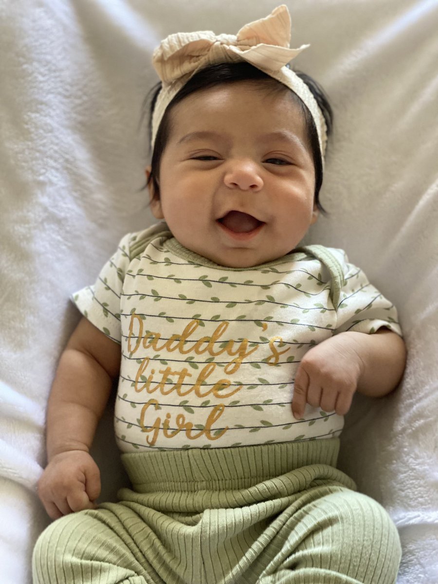 MariahSoria's tweet photo. I just love my baby so much , her smiles and giggles make it all worth it. https://t.co/Gg8aGWfmVf