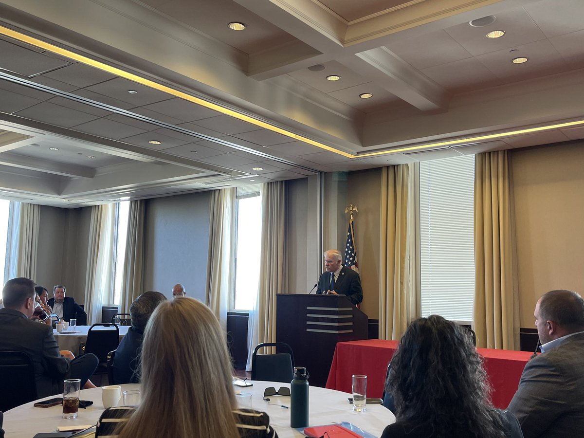 AllianceWC's tweet photo. TY @RepSteveChabot for consistently supporting the #WCFlyIn and being available to meet with us to close out our morning session! #OneVoiceWarrenCounty https://t.co/8LO2xPAArI