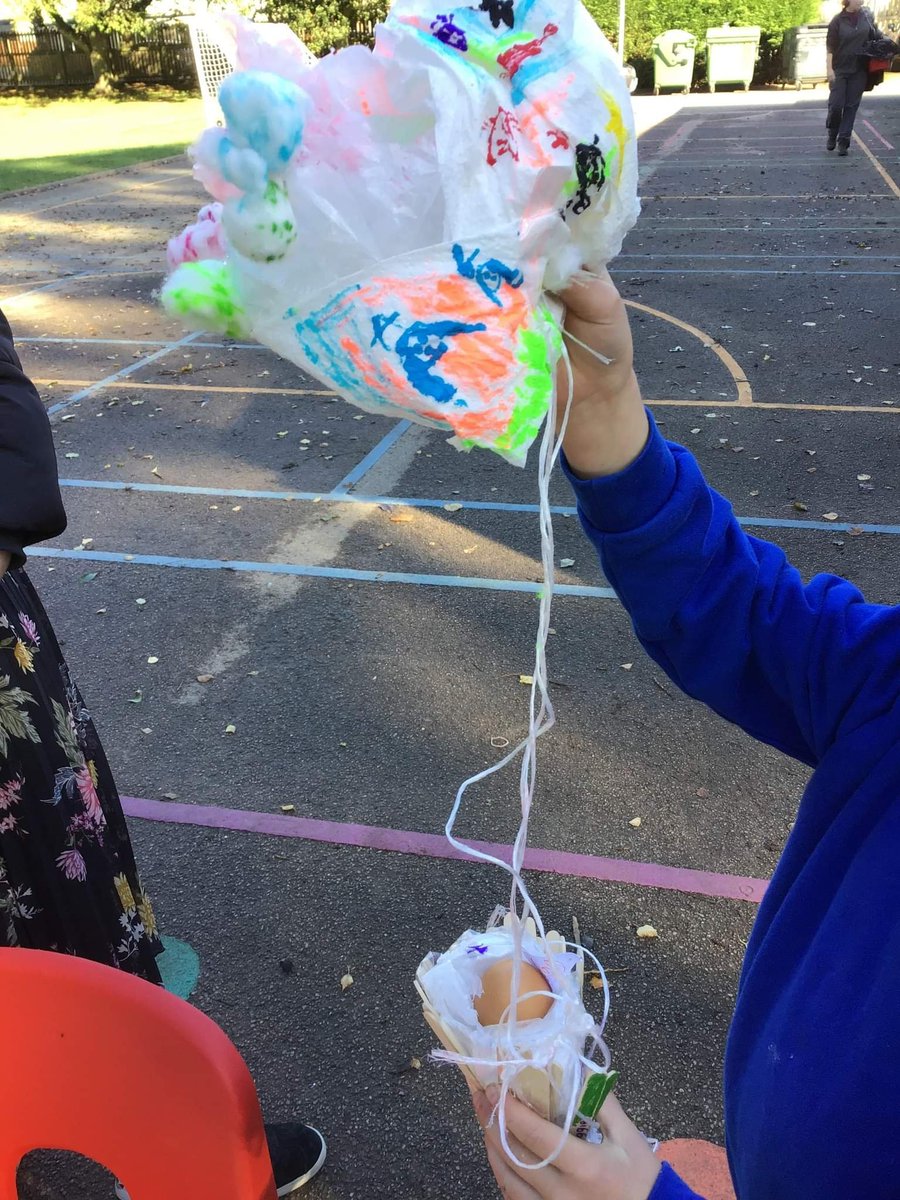 LangwathbyCe's tweet photo. Some super snaps of their #EggDropChallenge from Badger Class... #teamworkiseverything https://t.co/3sLQOHz7fo