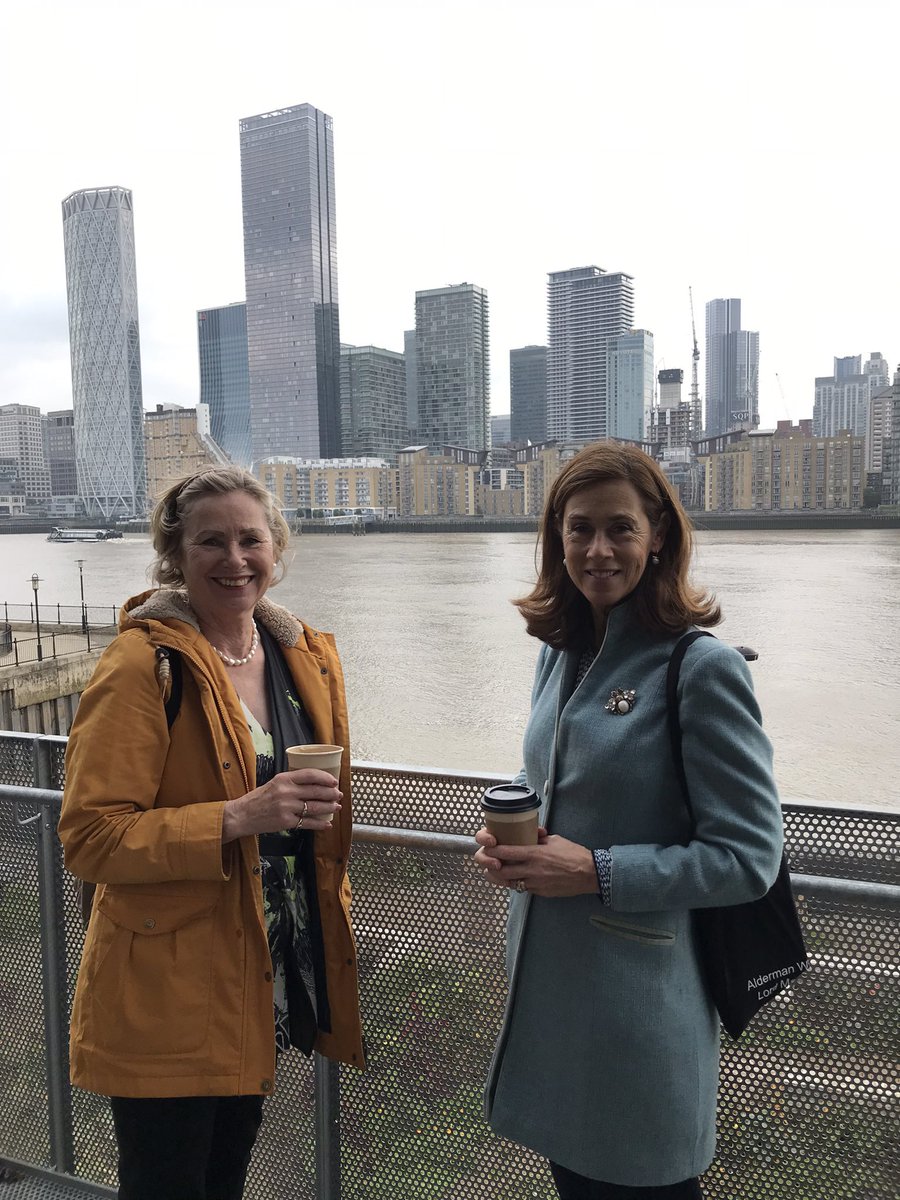 farmgemma's tweet photo. Lovely morning catching up with these wonderful ladies! Huge thanks to Karen Mercer, Master of @FarmersCompany, for her ongoing support &amp; the Lady Mayoress for her generosity hosting a fundraising luncheon for London city farms &amp; for gifting me with Mansion House roof honey! 👏🏻🍯 https://t.co/cFOkdQYrJV