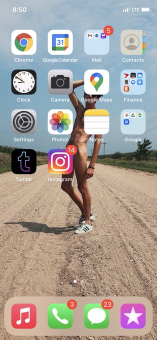 Because I&rsquo;m on my way out of a depressive spiral&hellip; this is my wallpaper now! https://t.co/Xl98aYllAx