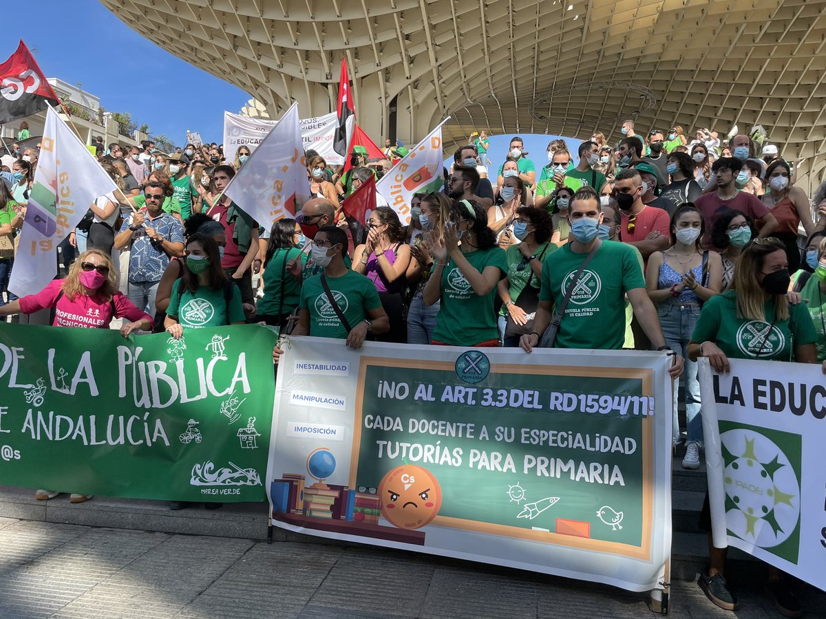 XPrimaria038's tweet photo. ❌SIPRI APAGADO O FUERA DE COBERTURA 

❓❓¿68 puestos por cubrir en toda Andalucía, después de la convocatoria bochornosa del jueves❓❓

📣💪🏻 Salimos el sábado pasado a gritar bien alto que se cargan la Especialidad, y volveremos a hacerlo las veces que haga falta 📣💪🏻 https://t.co/s62y3UQAM7