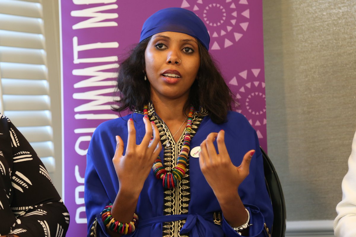 equalitynow's tweet image. Thrilled @JahaENDFGM has announced her candidacy for President of #TheGambia. Jaha is an inspiration - Nobel Prize Nominee, UN Goodwill Ambassador, Equality Now gala honouree, #EndFGM campaigner, &amp;amp; if elected, will be world&apos;s youngest female president
prnewswire.com/news-releases/…