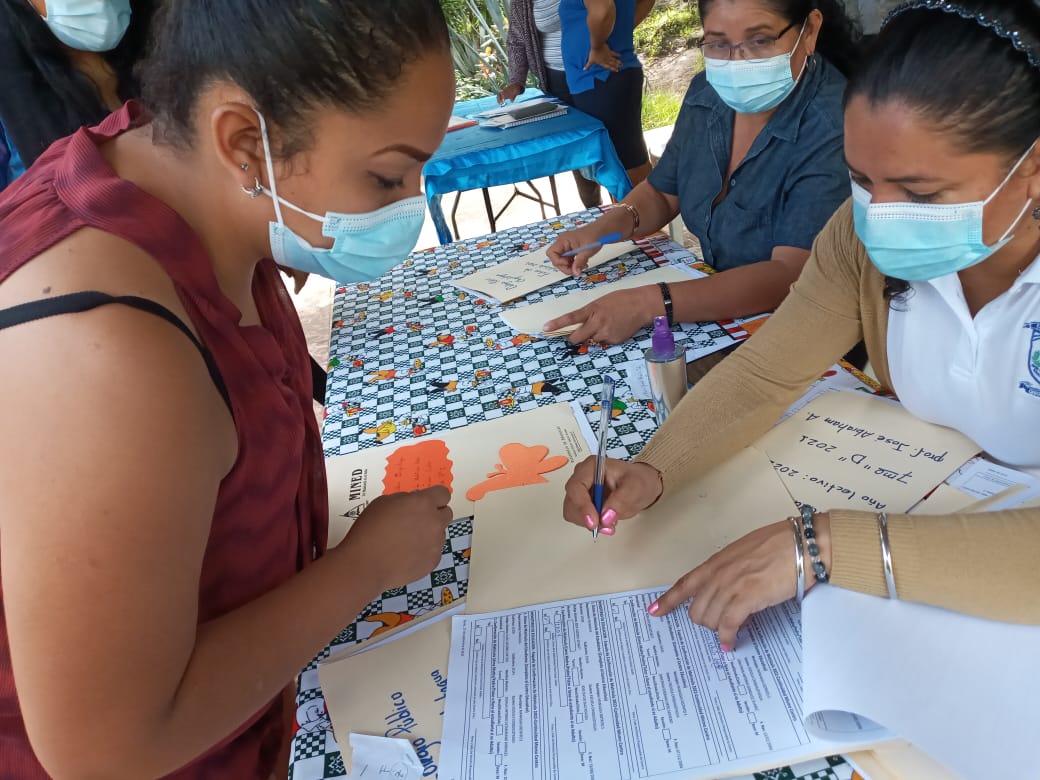 Ven a matricularte!!!!
<a href="/salvadorVang/">Salvador Vanegas G</a> 
<a href="/IzaydaT/">Izayda Tórrez</a> 
<a href="/minedmanaguaD3/">Ministerio de Educación Distrito 3 Managua</a> 
<a href="/Canal4Ni/">Canal 4 Nicaragua</a> 
<a href="/canaltn8/">TN8 Nicaragua</a> 
<a href="/Canal6Nicaragua/">Canal 6 Nicaragua</a> 
#EnVictoriasEducativas