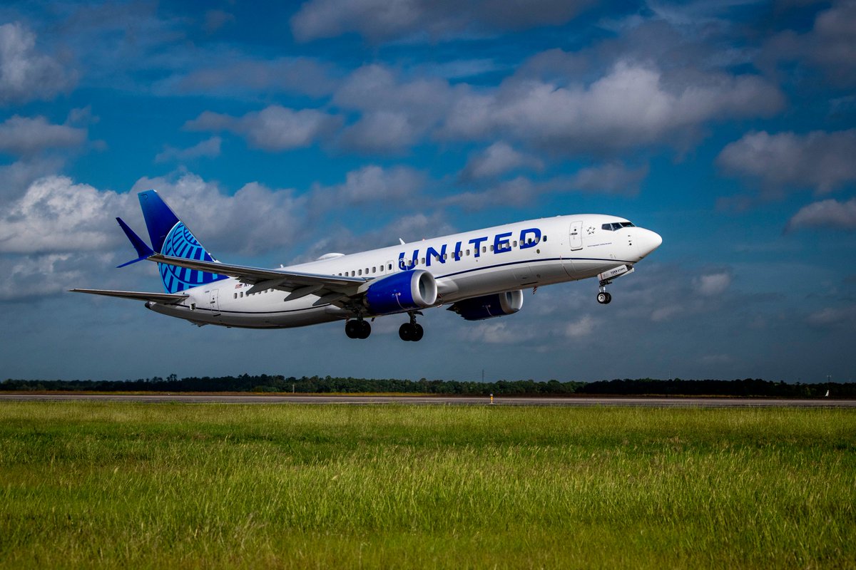 United Airlines (@united) on Twitter photo This may look like an ordinary flight.
Plot twist.
Itās not.
United was the first airline in the world to operate a flight powered by 100% drop-in sustainable aviation fuel (SAF). CC: <a href="/BoeingAirplanes/">Boeing Airplanes</a> @GEAviation <a href="/CFM_engines/">CFM International</a> <a href="/MarathonPetroCo/">Marathon Petroleum</a> This may look like an ordinary flight.
Plot twist.
Itās not.
United was the first airline in the world to operate a flight powered by 100% drop-in sustainable aviation fuel (SAF). CC: <a href="/BoeingAirplanes/">Boeing Airplanes</a> @GEAviation <a href="/CFM_engines/">CFM International</a> <a href="/MarathonPetroCo/">Marathon Petroleum</a>