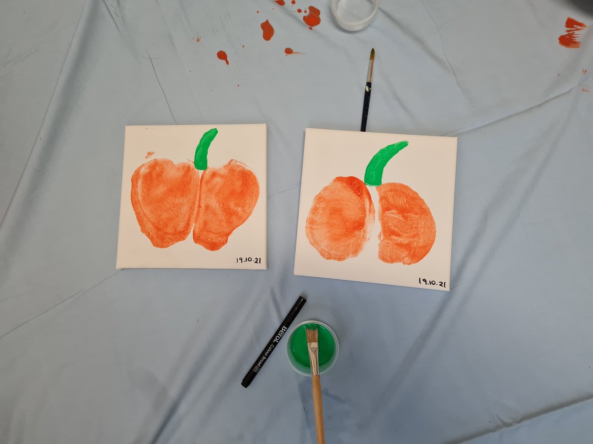 BrockingtonPBU's tweet photo. Halloween Crafts on Brockington this afternoon
#bumkin #babycrafts #mumandbaby #halloween2021 #perinatal #mentalhealth #meaningfulactivity https://t.co/eCXzbYIJ9J