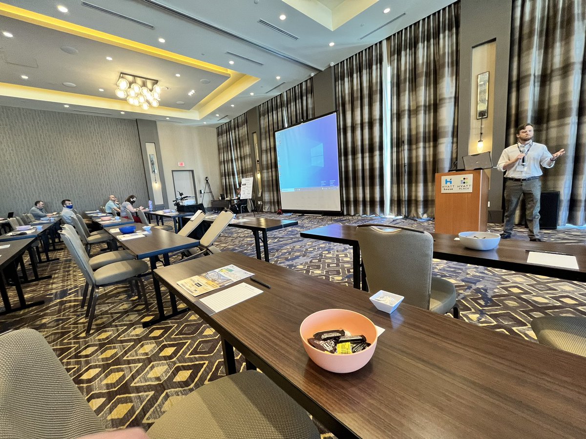 tvmelissa's tweet photo. Excited to kick off the @scnspra @NCSPRA fall conference!  Ready to #RestoreRebuildReconnect and learn for our work in #SchoolPR 🙌 https://t.co/6ISi1yDtzH
