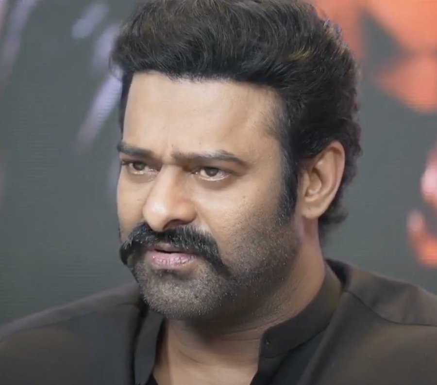 NarendraBCherry's tweet photo. Who is Best in this look ?? 

#RamCharan ❤
#Prabhas 🔄

#RadheShyam #Adipurush 
#RRR #RC15 #Telugu 
#Tollywood #Acharya
#MaaElections2021 https://t.co/ABHA52hD4y