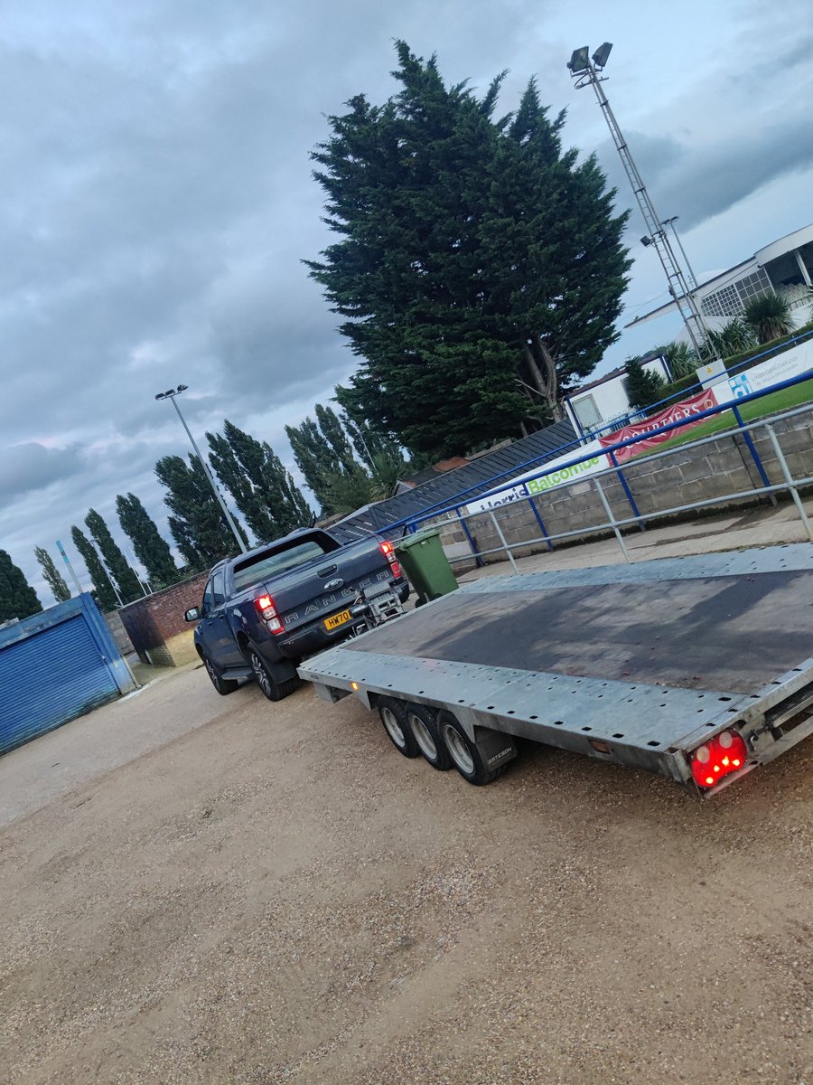 STOLEN FROM FINCHLEY, LONDON
An integral part of my business, my bateson pt56 trailer was stolen last night. Had two covered pallets of G.O.S.T.D. tennis loam strapped down that have been taken with it too. Any help and or information would be appreciated!
