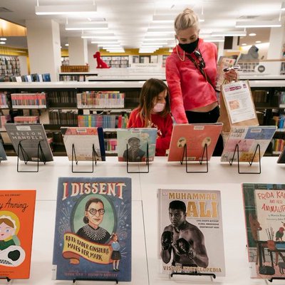 Publishers Weekly's Photo