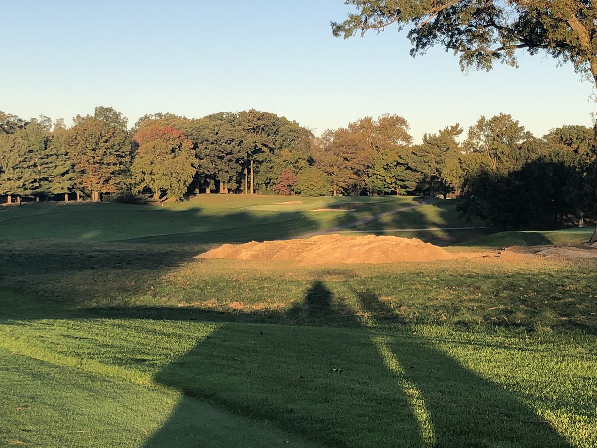 Riverton Country Club Agronomy (@riverton1900) on Twitter photo We are dumping the old bunker sand in fescue areas. These piles will be spread throughout the fescue areas to help promote better, thinner fescue <a href="/RivertonCC/">Riverton Country Club</a> #rcc1900 #ross We are dumping the old bunker sand in fescue areas. These piles will be spread throughout the fescue areas to help promote better, thinner fescue <a href="/RivertonCC/">Riverton Country Club</a> #rcc1900 #ross
