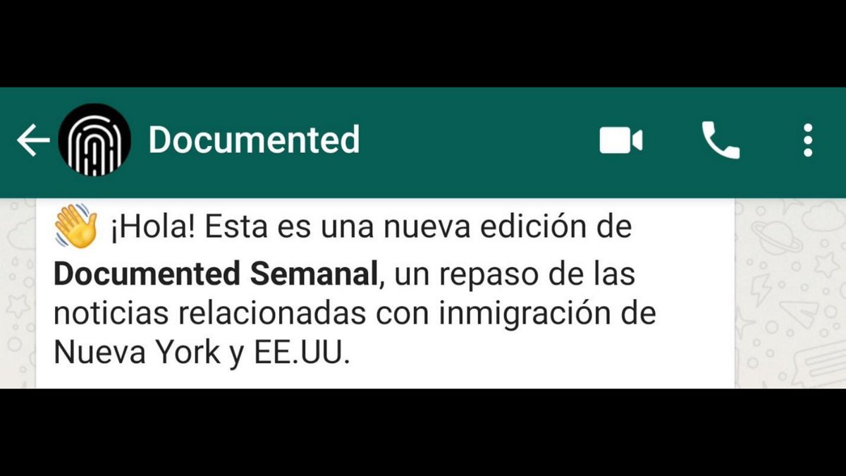 Documentedny's tweet photo. 1/ Our newsroom uses WhatsApp to communicate with undocumented immigrants in NYC. Here's how it works and what we've learned. 🧵+ THREAD
https://t.co/XuQebuKNv1 https://t.co/h7Lz7lm5q2