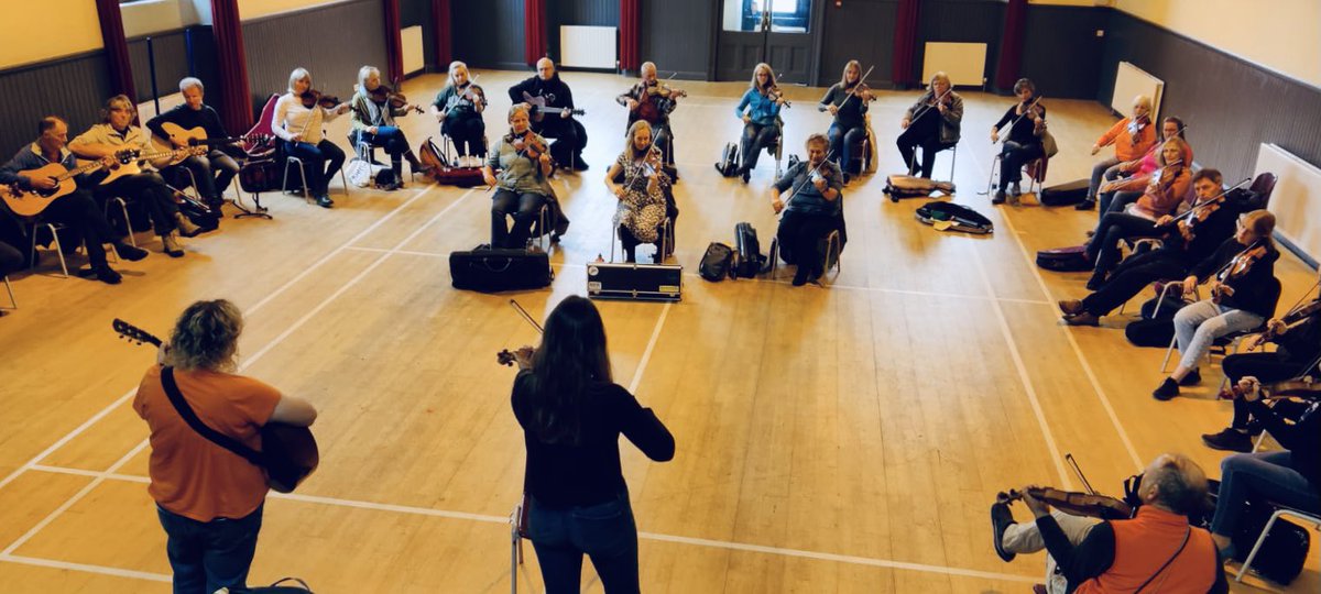KristanHarvey89's tweet photo. Back with the @BlazinFiddles squad for @BlazinBeauly last week 💪
Lots of happy faces and aching muscles 🙂
#teachingweek #beauly #music #blazinfiddles #blazininbeauly #highlands https://t.co/hzD6kXWzp0