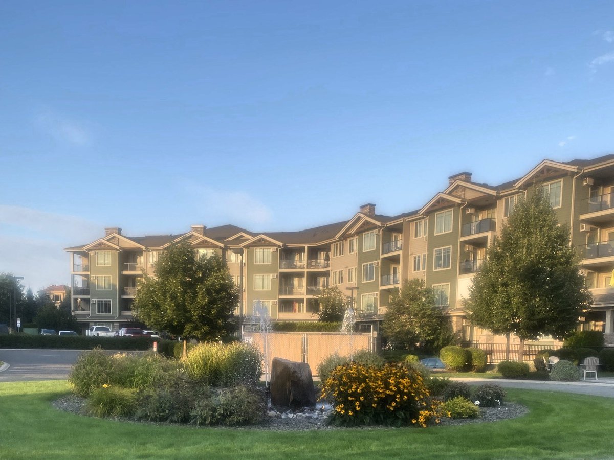 RepchukRandy's tweet image. Beautiful Lower Mission Condo in Kelowna 1Bedroom + Den $449,900