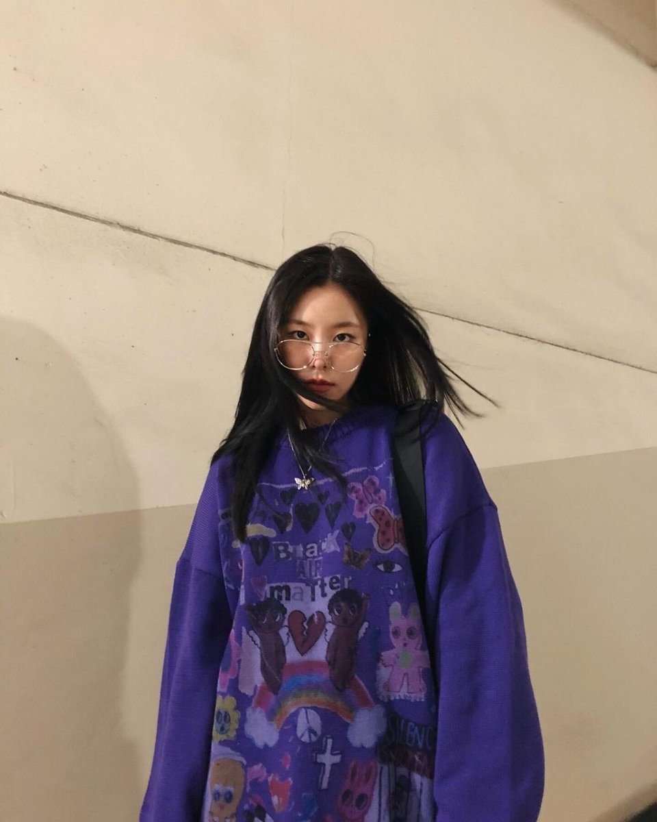wheeix's tweet photo. WHEEIN BACK WITH BLACK HAIR https://t.co/AQfWRXSy2m