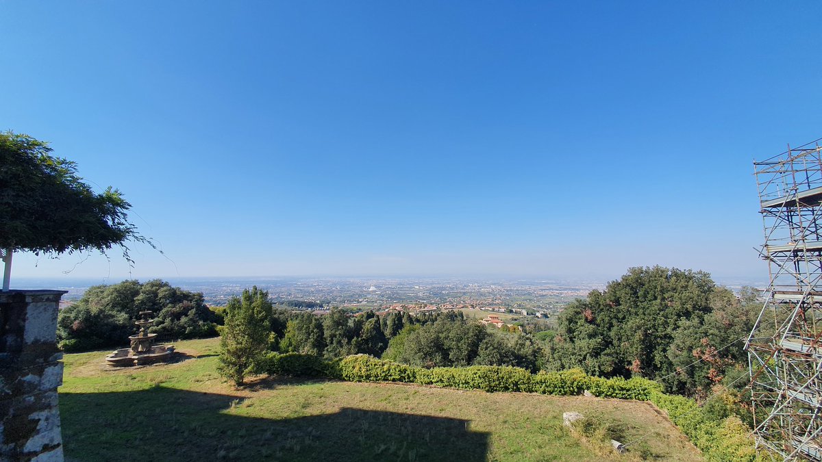 letiziadavoli's tweet photo. Quando hai la possibilità di entrare a #VillaMondragone a Frascati (Roma)🤩 dove è sospeso anche un pendolo di #Focault https://t.co/iC3NawxW3I