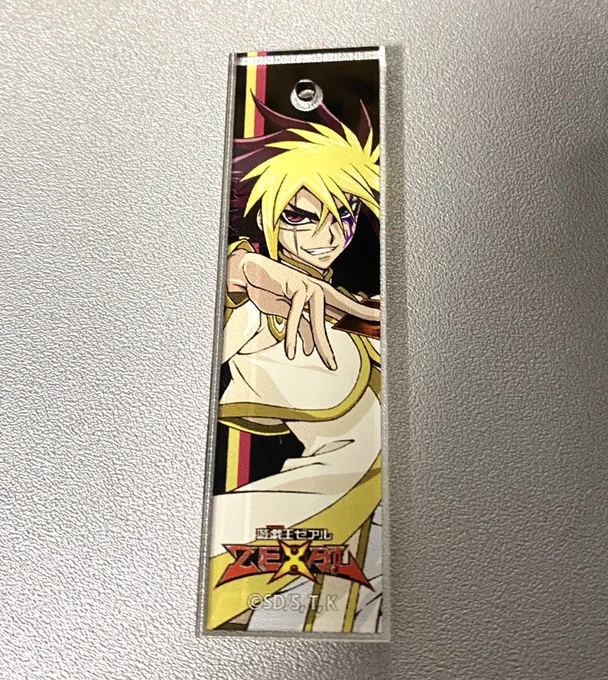 そういえばⅣのアクスタについてたこの縦長のやつ何? 