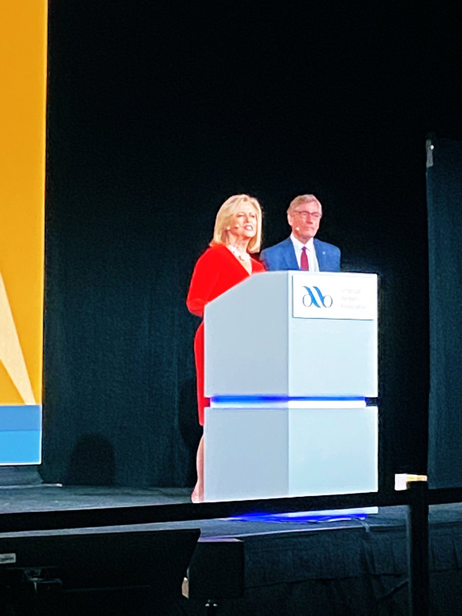 jburgmoney's tweet image. Congratulations Mary O’Conner, Country Club Bank on being awarded @ABABankers George Bailey Distinguished Service Award!!  “We who can care, must care” Well deserved Mary!! @countryclubbank @mobankers #ABAAnnual