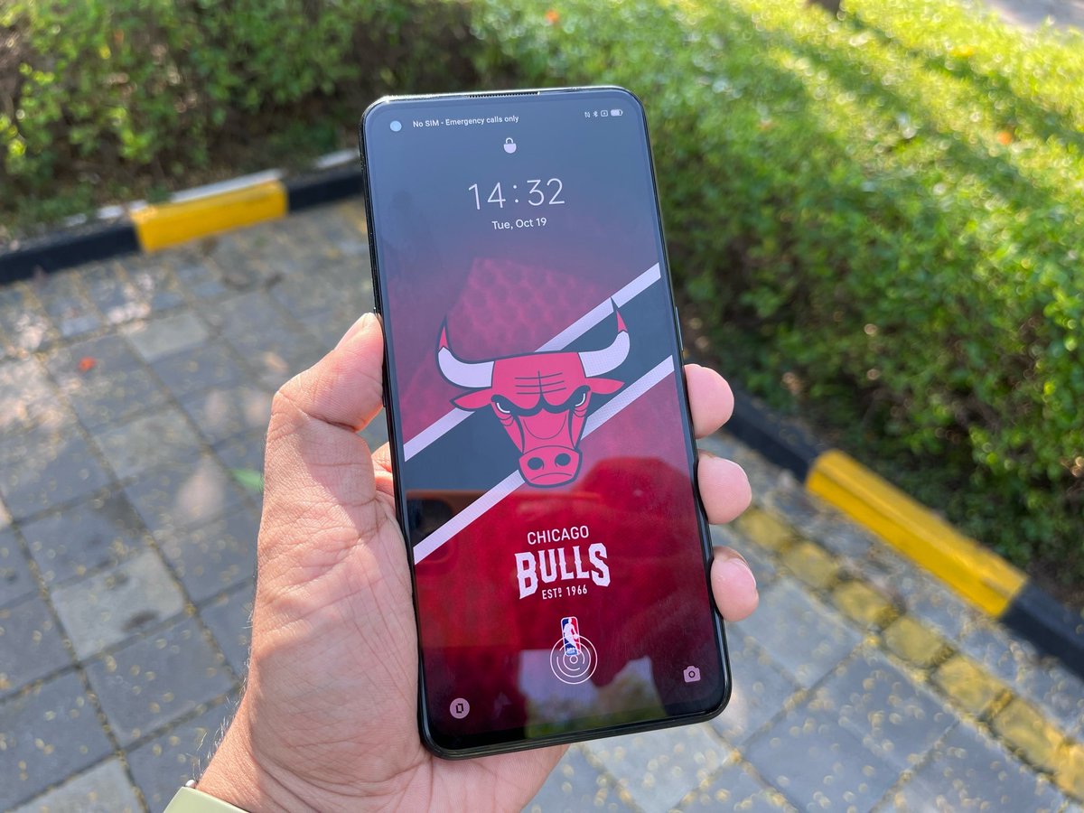 Here's how the new Realme GT Neo2 “Neo Green” looks...
#realme #realmeGT #realmeGTNeo2