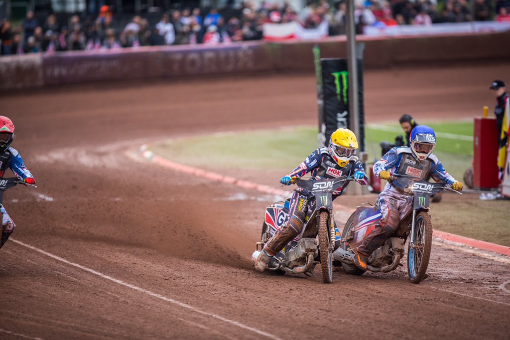 I think it’s only now sinking in, check out these shots and comment your thoughts on the weekend 🇬🇧🥇

#rlr505 
Mateusz Wójcik 📸