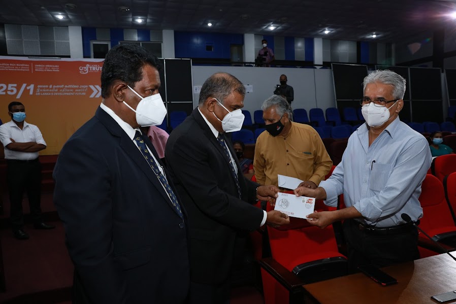 SLPressCouncil's tweet photo. Sri Lanka Press Council Code of Ethics 40th Anniversary - Commemorative Stamp &amp; First Day Cover https://t.co/yQGVYjk6nY