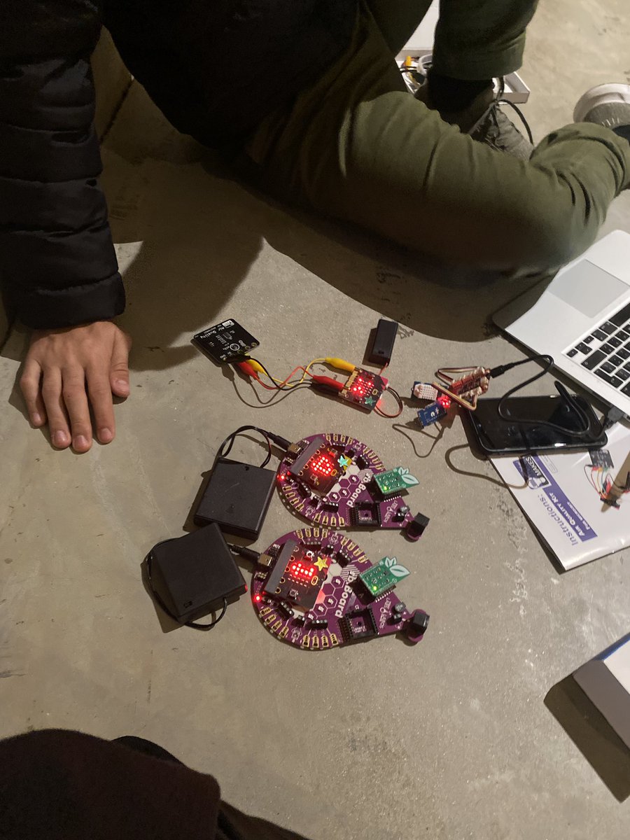 Recce <a href="/Tate/">Tate</a> - got IoT #AirQuality sensor working locally which @hackerfemo will use as control. Got <a href="/brilliant_labs/">Brilliant Labs / Labos Créatifs</a> #bBoard &amp; Click sensor working alongside <a href="/monkmakes/">Monk Makes</a> sensor board. Great -ready to run #environmentalHack  at #PowerToChange Free Tickets tate.org.uk/whats-on/tate-…