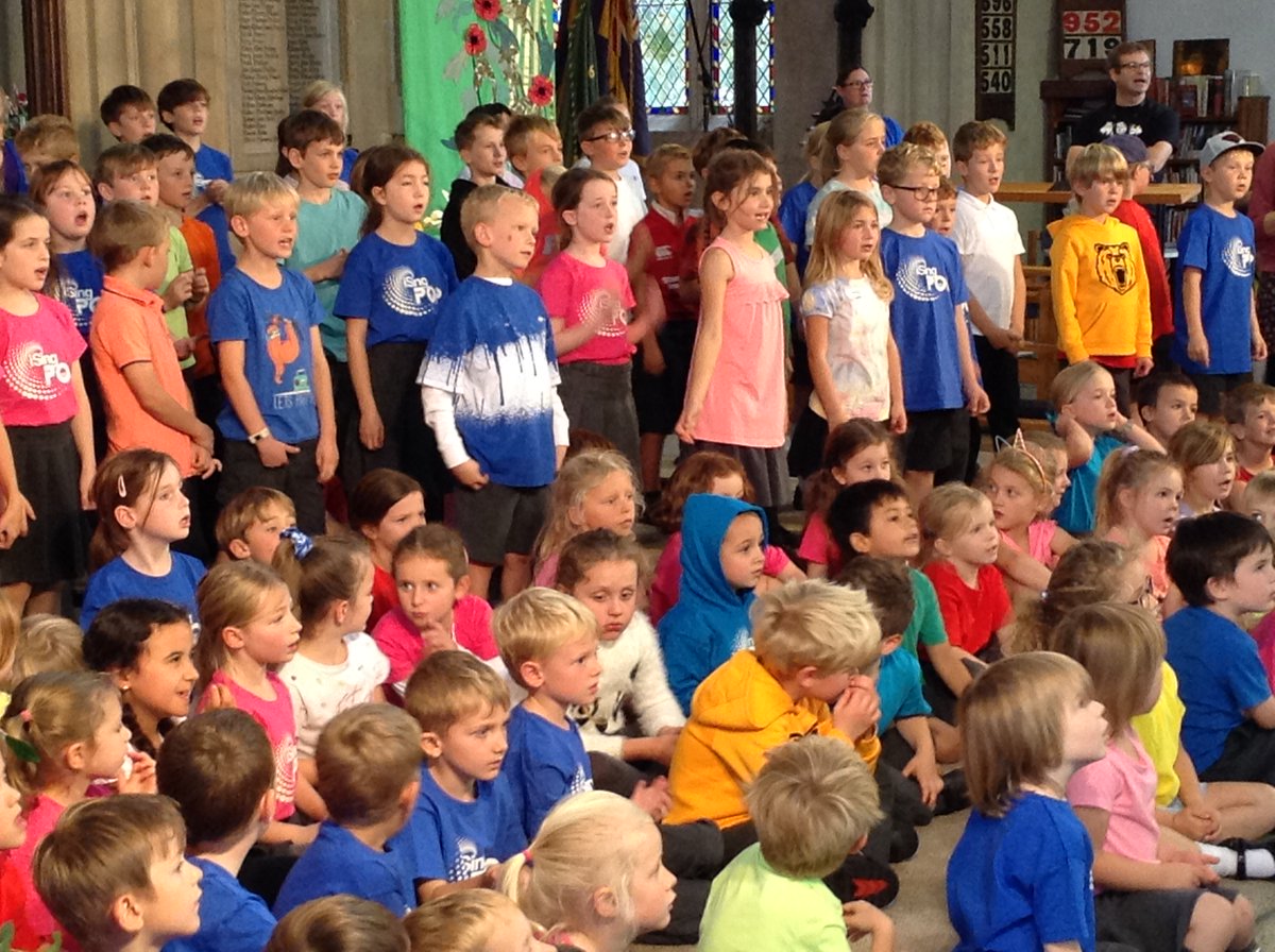SuttonBengerSch's tweet photo. isingpop - We we're delighted to welcome isingpop to Sutton Benger CE Primary School. Two fabulous concerts took place. https://t.co/UpbIlrpyJj