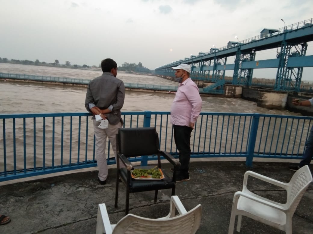 SDM Jansath (जयेन्द्र कुमार) tweet media