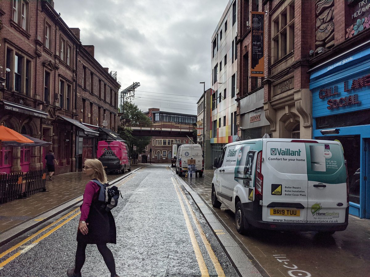 TimAPDavis's tweet photo. @kevin_ritchie1 More vans today on Call Lane https://t.co/SkTq8F5f1V