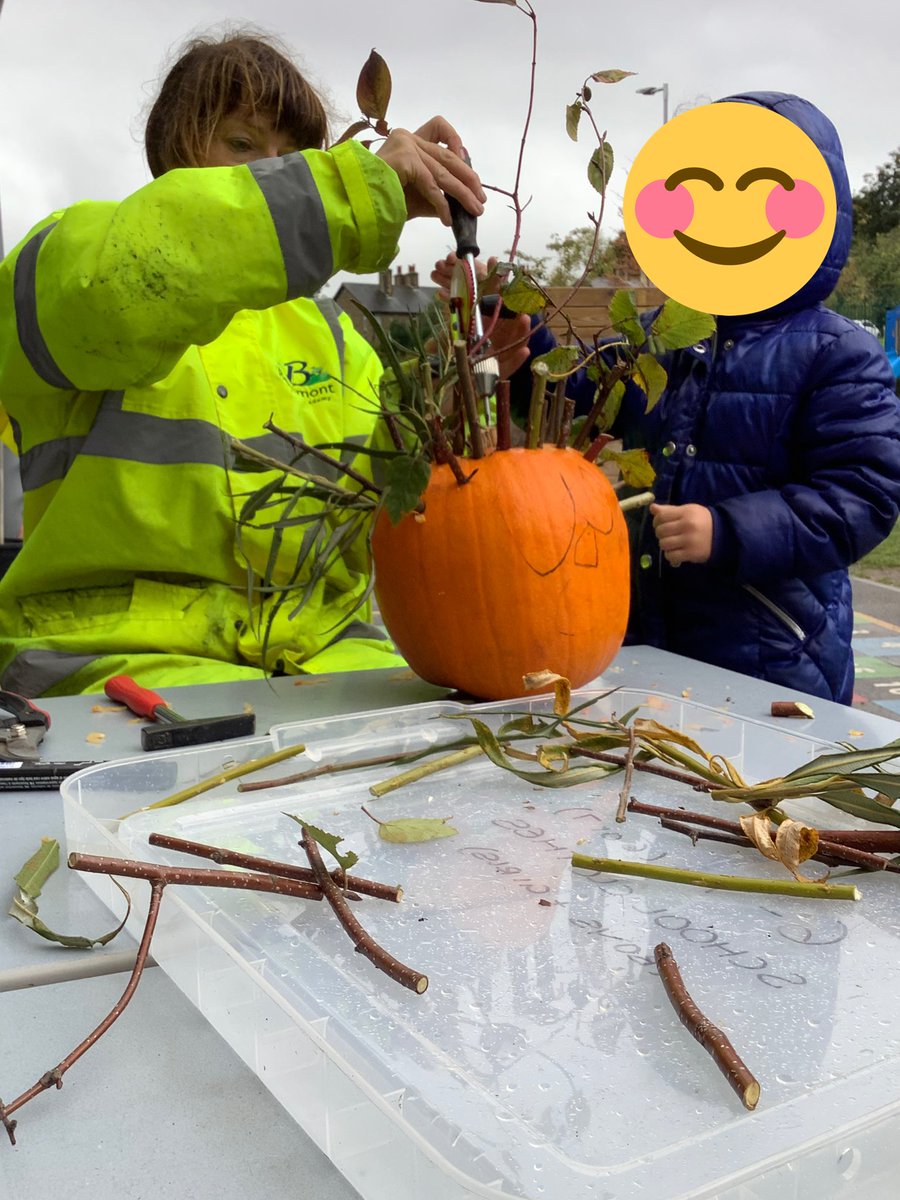BeaumontPAc's tweet photo. At forest school, we are using tools safely to create a pumpkin friend! #handdrill #hammer #eyfs #Reception @SouthPennine #engagedcommunity #successfulstudents #forestschool 🎃 https://t.co/cMZ22oP3rb