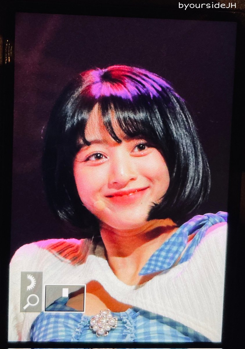 ByoursideJh's tweet photo. 211019 The 8th EDAILY CULTURE AWARDS
@JYPETWICE

#TWICE #트와이스 #トゥワイス  #지효 #JIHYO #ジヒョ https://t.co/aH0a9cgonk