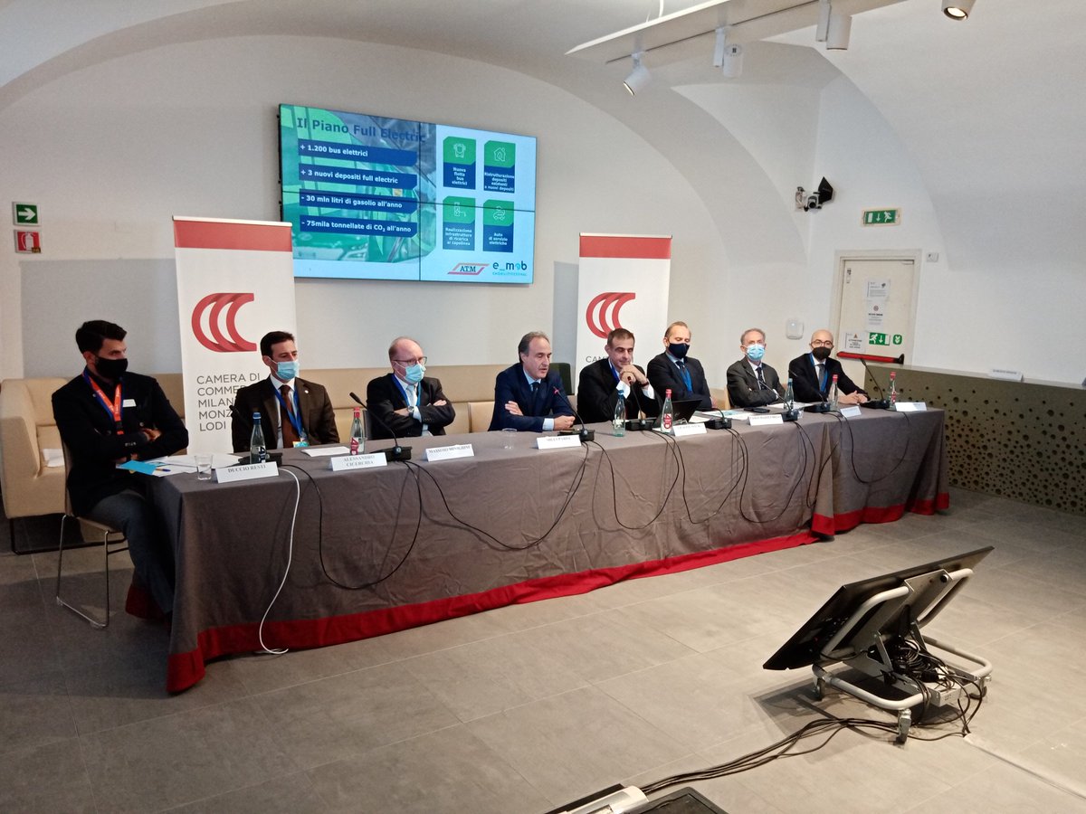 EmobItalia's tweet photo. Ricco panel sulla #transizioneelettrica del #trasportopubblico e soluzioni di #ricarica, con
@RSEnergetico
@atm_informa
#gestionenavigazionelaghi
#OrdineingegneriMilano
@EdisonNews
#neogy
@ProdriveTech
@ALFENbv https://t.co/t8g2VkpUwE