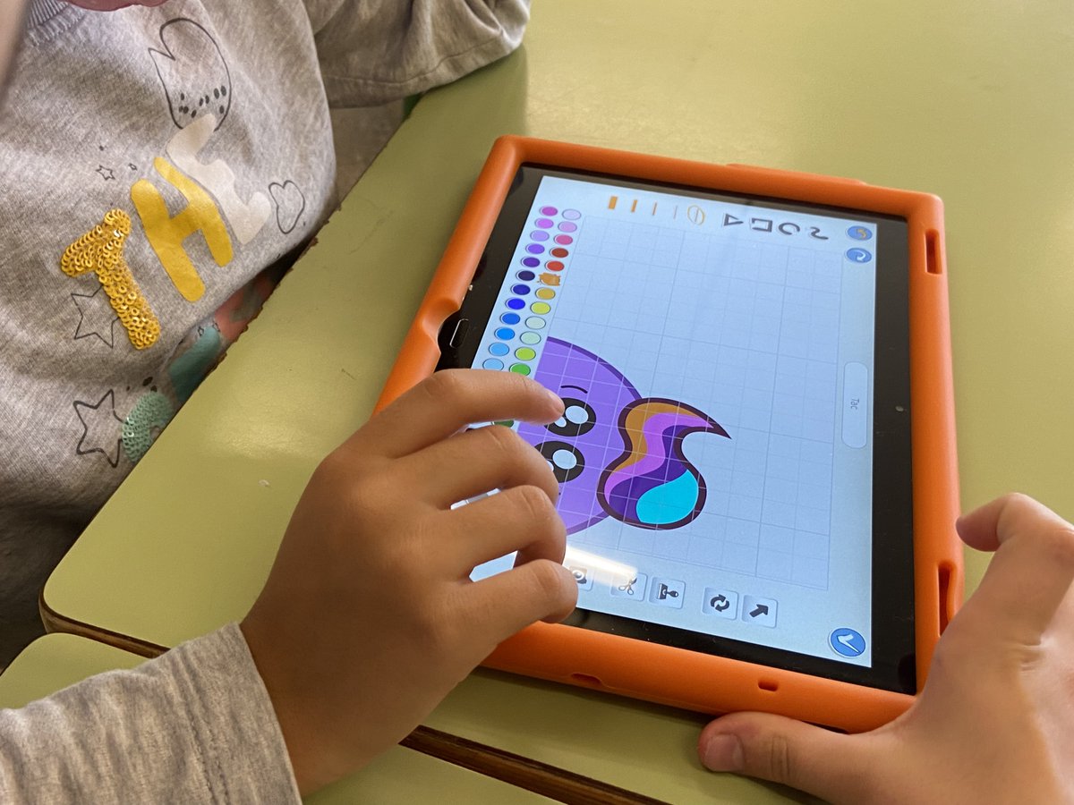 Esc_EugeniDOrs's tweet image. Avui hem participat a la Jornada Lúdica de programació, “Dissenya la teva mascota virtual” per donar visibilitat a les activitats de programació i robòtica educativa que portem a terme #CodeWeek #codeweekcat @CodeWeekEU #STEAMcat @EnricBolano