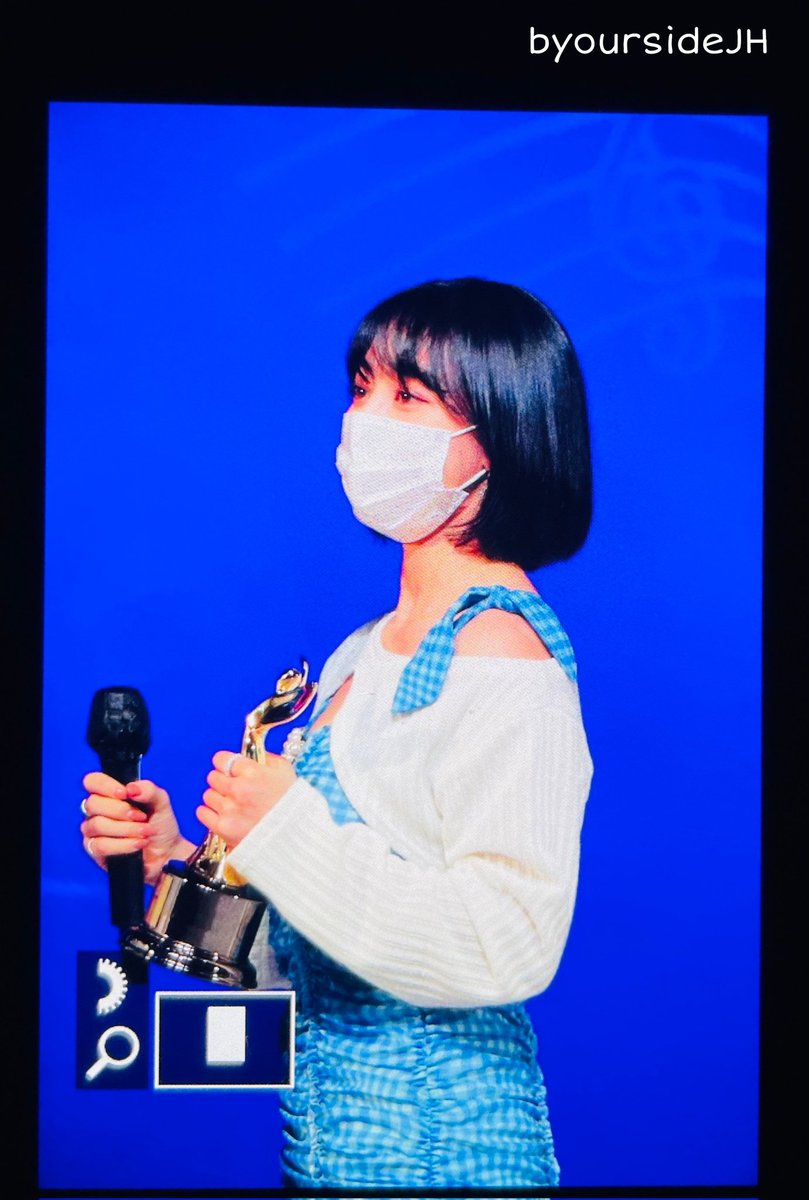 ByoursideJh's tweet photo. 211019 The 8th EDAILY CULTURE AWARDS
@JYPETWICE

#TWICE #트와이스 #トゥワイス  #지효 #JIHYO #ジヒョ https://t.co/8V1IX49eSM