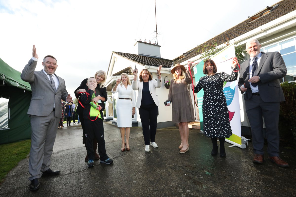 Delighted to welcome Minister <a href="/AnneRabbitte/">Anne Rabbitte</a> to Swords today to officially open the Hamlet Children's Respite House. The Hamlet, operated by the Talbot Group, will offer up to 1,440 respite beds &amp; will deliver short overnight breaks to children with disabilities &amp; their families.
