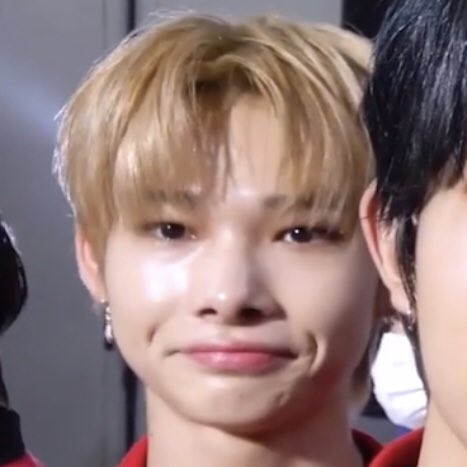 #heeseung &amp; #ni_ki bread cheeks