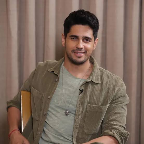 sidstannn's tweet photo. His interviews are the best 
WE LOVE SID MALHOTRA https://t.co/87KaticBZ2