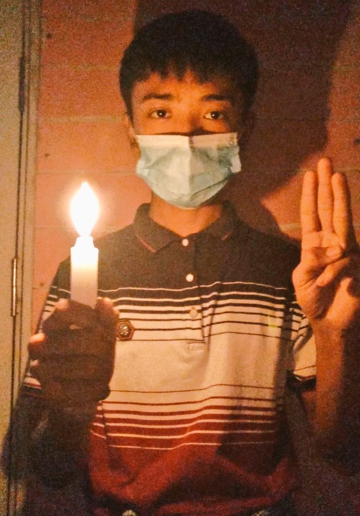 AlexMyanmar13's tweet photo. Today,I participated in #CandleStrike to burn down Military dictatorship and to honor of all the fallen heroes who’ve sacrificed their lives in this Spring Revolution fighting against Fascist Military Terrorists Council.
#WhatsHappeningInMyanmar #Oct19Coup #HelpMyanmarIDPs https://t.co/7NMvzAH3rb