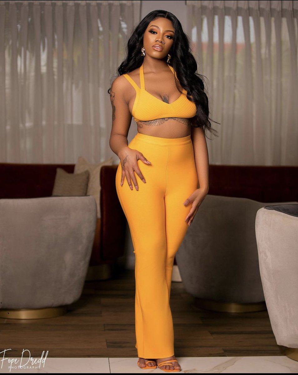 GistReel's tweet photo. Mellow Yellow 😍 Angel looks angelic in new photos 🥰🔥🔥 #BBNaijaShineYaEye #BBNaijaSeason6 #BBNaijia6 https://t.co/9Vfreh085l