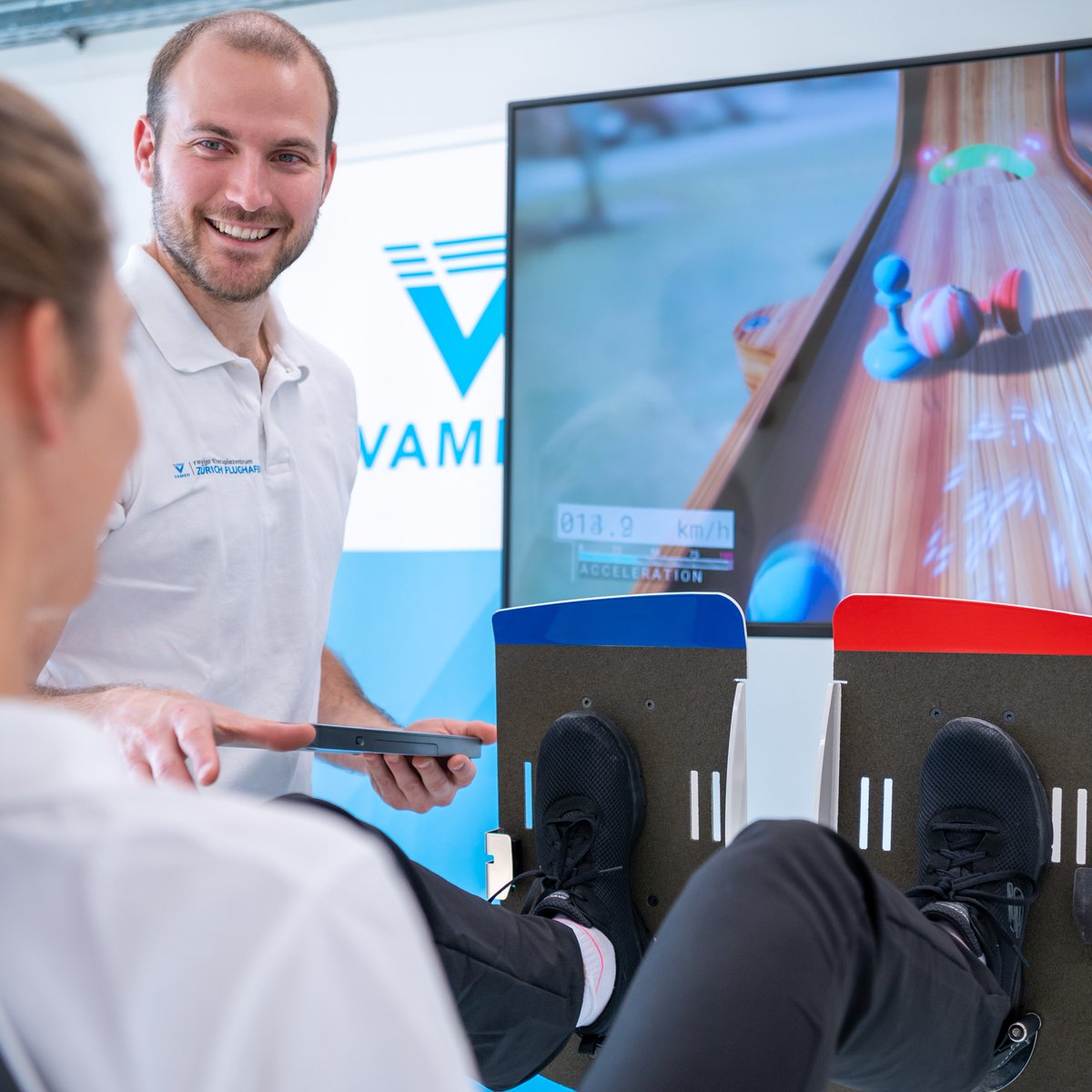 zrh_airport's tweet photo. New at the Circle for those who want to do something for their own health and fitness.
At Kieser you can train with a unique view of the air traffic. Together with VAMED, the location also offers an outpatient rehabilitation program.
#zurichairport #circlenowopen #circleopening https://t.co/zTWVDAeWEq