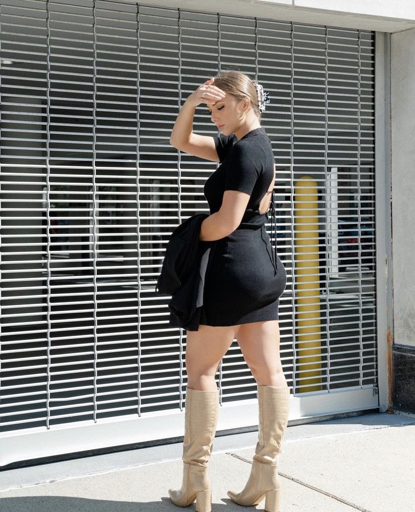 An extremely rare picture of Hailie Jade (Marshall Mathers daughter!) has suddenly been circulating the internet.