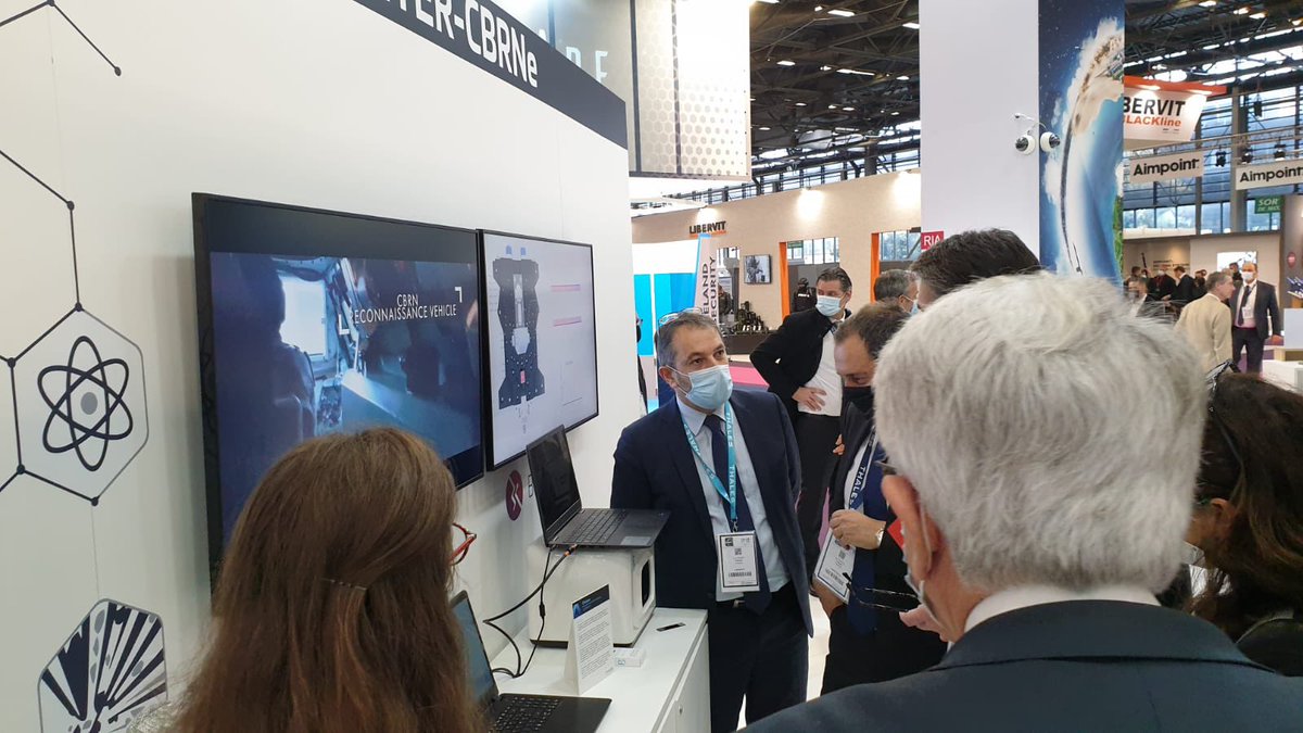 BforCure's tweet photo. When Christophe Pannetier, our co-founder, presents EQLIPS to @Patrice_Caine, CEO of @thalesgroup during @Milipol_Paris. EQLIPS targets faster detection of pathogens agents released during bioterrorist attacks.
@florence_parly @DGA @Armees_Gouv #nrbc #cbnr #fastpcr #frenchfab https://t.co/zg9bcqUHz5