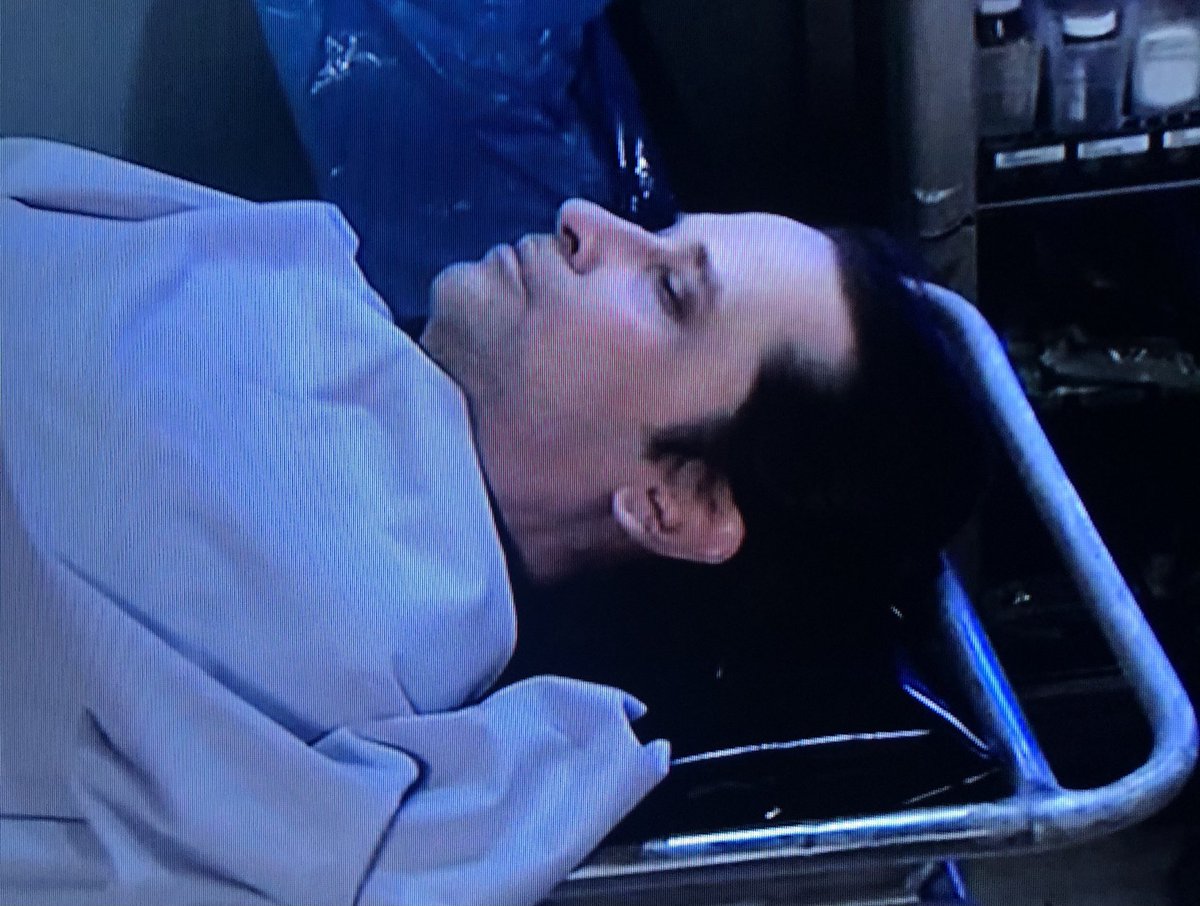 just_roz99's tweet image. #GH is so boring, let’s relive one of the most happiest days in recent times. 💥💥🍾🎁🎊🎉💥💥#FreakoIsDeadParty