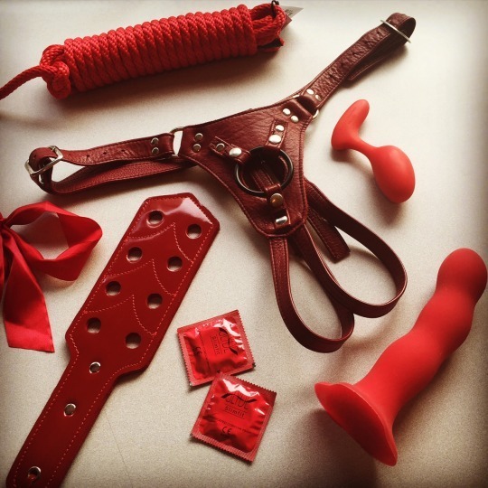 These panties are perfect for my piercing. But damn, I lost the link to the store where this is for sale<a href="/tag/piercing"class="tags"><span>#piercing</span></a><a href="/tag/piercingjewelry"class="tags"><span>#piercingjewelry</span></a>