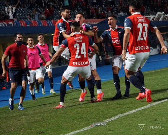 CerroChile's tweet photo. Buen día mi gente linda!
Que hermoso amanecer ❤️💙 https://t.co/A0dfLsqkl2