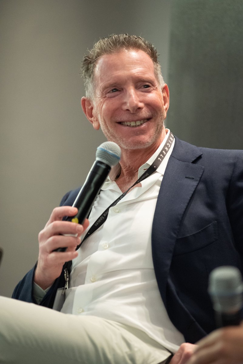 arbor1's tweet photo. Arbor Chairman & CEO @Ivan_Kaufman recently spoke at @CommObserver's Future Forward 2021 Leadership Summit on why #NYC real estate firms are attracted to the Miami market. See some photos below. #ArborRealtyTrust #Multifamily #COFutureForward https://t.co/siN2KdfVXl