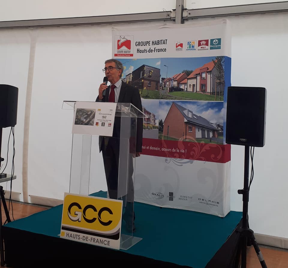 Habitathdf's tweet photo. Ce matin nous étions à Saint-Laurent-Blangy pour célébrer la fin du chantier de 24 logements locatifs collectifs par HABITAT Hauts-de-france et 7 logements individuels par Copronord --> 2 opérations qui s'intègrent dans un programme de 58 logements construits par le @GroupeGCC🙂 https://t.co/9YPoHbn0M8