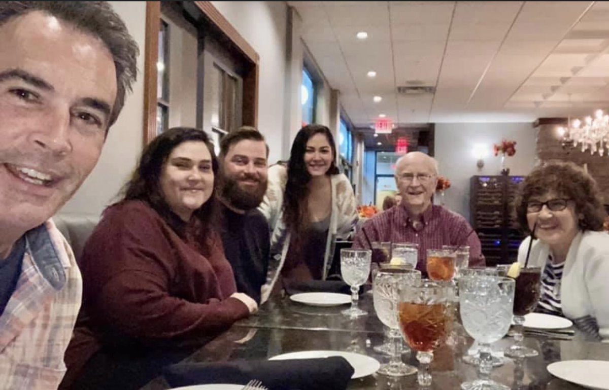 Went back home to Carbondale Pa, la Familia 💚