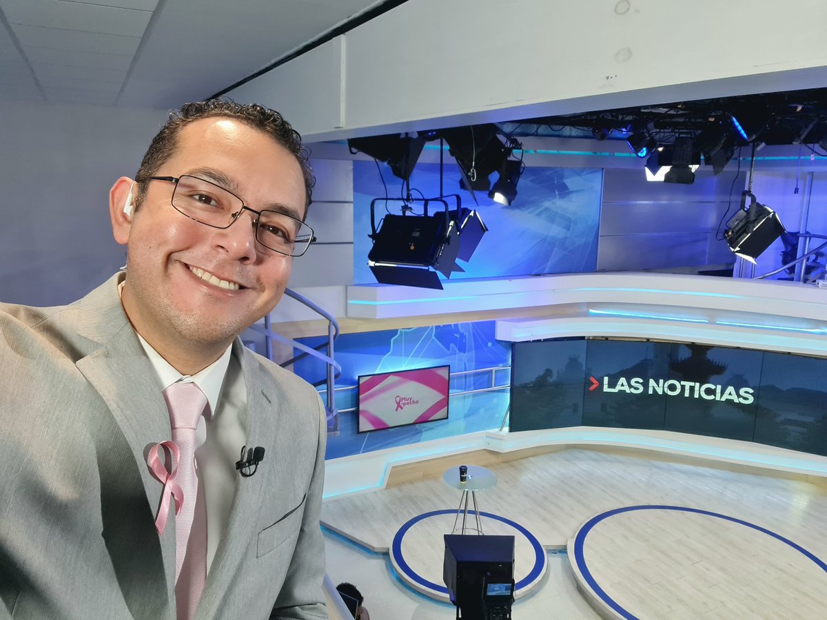 Edgarmolinas's tweet photo. Vamos al aire en #LasNoticias. Día para reflexionar sobre lo importante de la prevención. Hoy es #DiaMundialdelCancerdeMama y en @TelevisaSON nos lo tomamos #MuyAPecho, cerca de tu corazón. https://t.co/1kjaSgbFz0