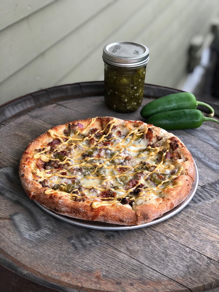 PlankRoadPizza's tweet image. Can you believe that it’s already the 19th of October? That only leaves a few more days to order the October Special Ghost Pepper Pizza 👻
.
#pizza #ghostpepper #spicypizza #eatlocal #cottlevillemo #cottleville #keepcottlevillecool
